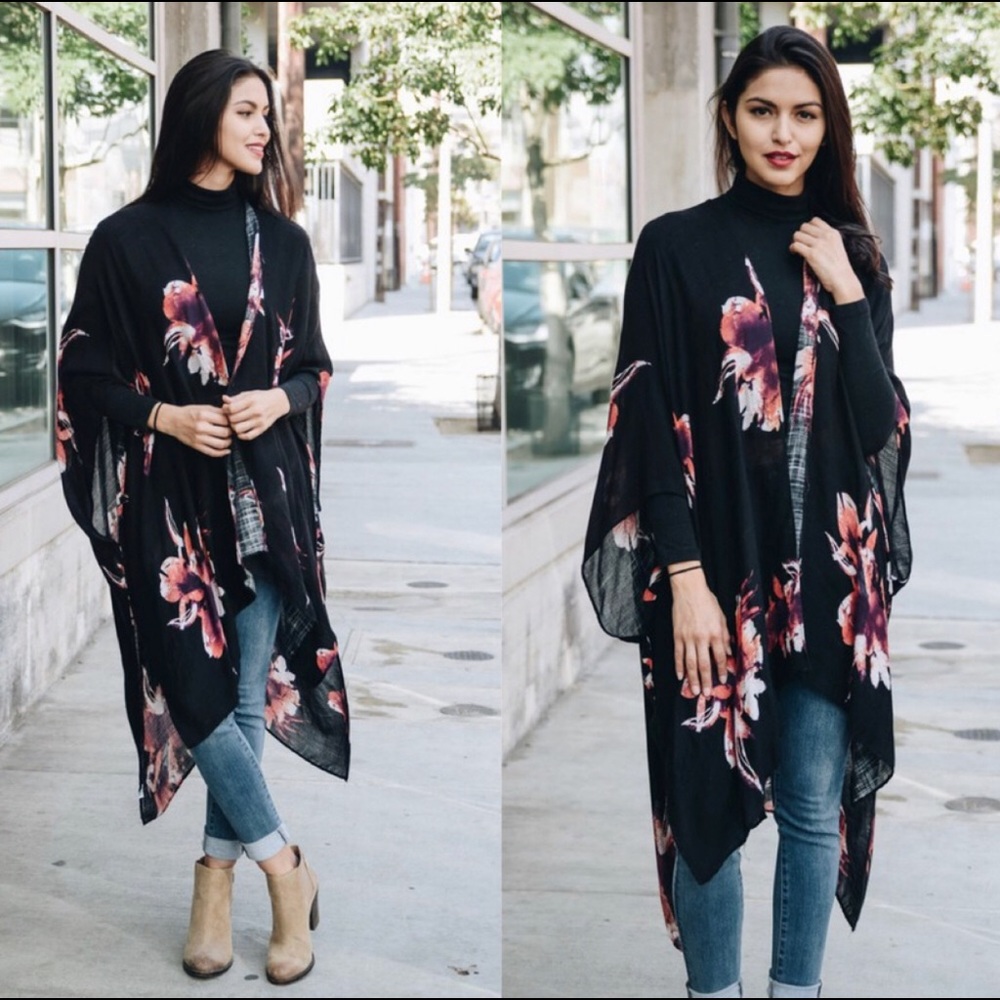 Beautiful Black floral kimono